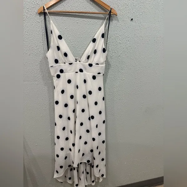 Women’s Large Polka Dot V-Neck Asymmetrical High-Low Dress - White/Black Summer - Image 2
