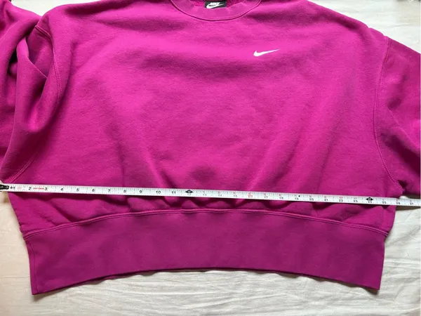 Nike Fuchsia Cropped Fleece Crewneck Sweatshirt Small Swoosh Size S - Image 6