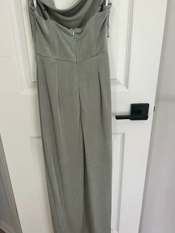 Selfie Leslie Midi Dress - Image 4