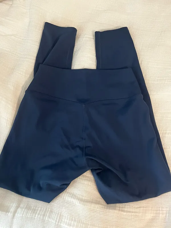 Amazon Workout Set - Image 2