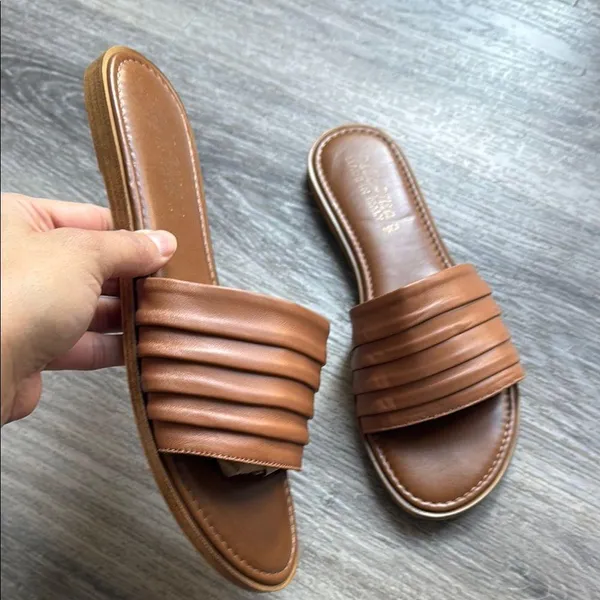 Bella Vita Brown Leather Slide Sandals 10M - Image 2