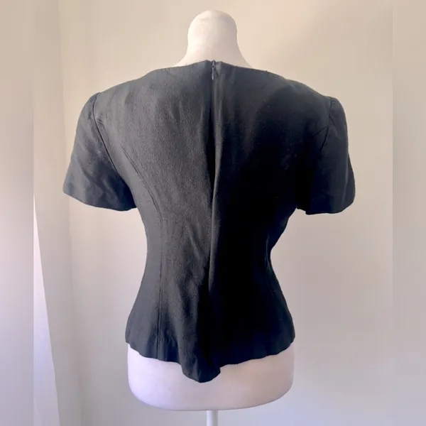 Vintage ‘90s Jessica Howard Black Floral Embroidered Blouse w/ Shoulder Pads - Image 4
