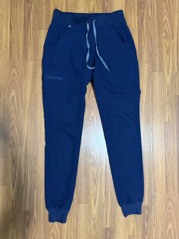 FIGS Zamora Navy cargo jogger scrub pants size XS/T. - Image 2