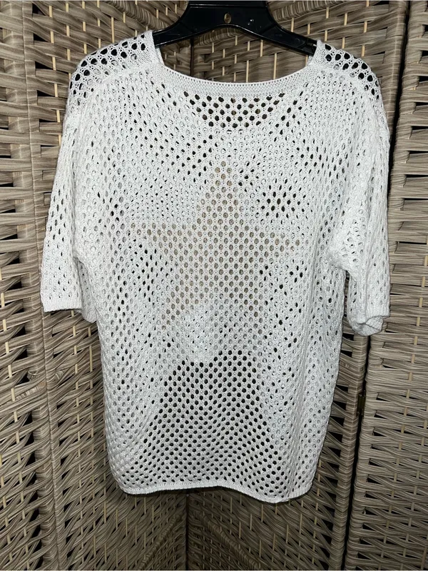 White Crochet Star Crop Top - Image 7