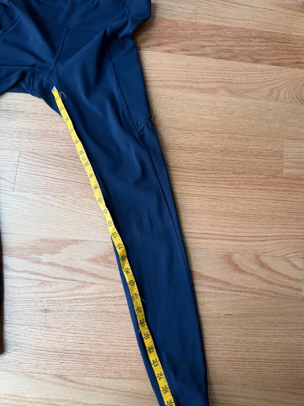 Lululemon Speed Up Tight 28” True Navy Size 4 Full-On Luxtreme - Image 5