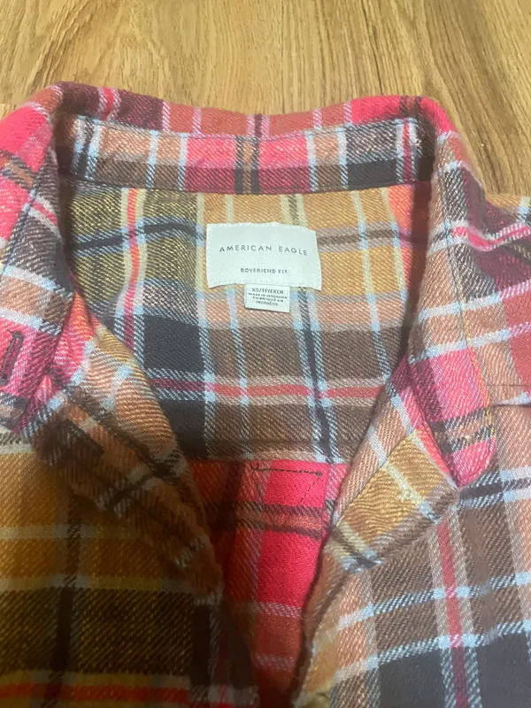 American Eagle Outfitters Plaid Flannel - Image 3