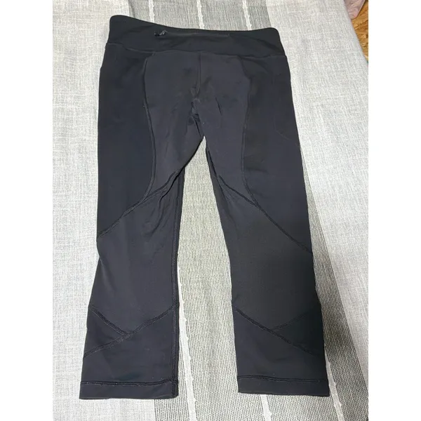 Lululemon Womens Black‎ Cropped Leggings Activewear Yoga Pants Size 8 - Image 4