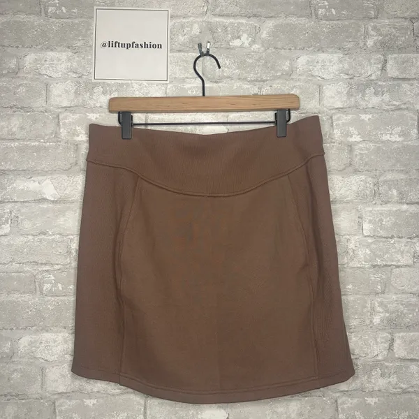 Lululemon Scuba High Rise Mini Skirt NWT Size Large (TPTC) LW8ALSS - Image 3