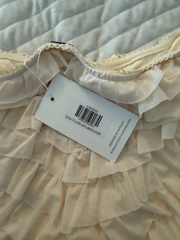 Outcast Bayley Shorts Off White - Image 3