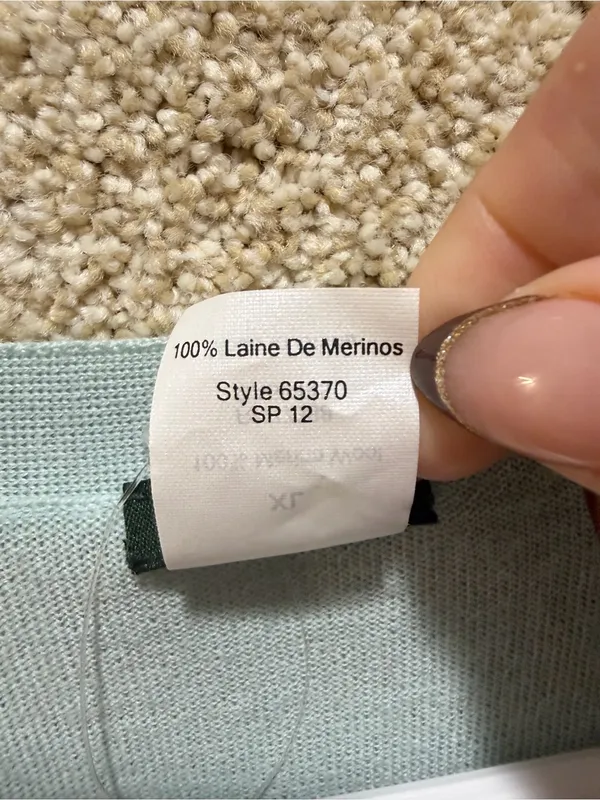 NWT 100% merino wool cardigan XL pockets lightweight soft girl 2012 deadstock - Image 9