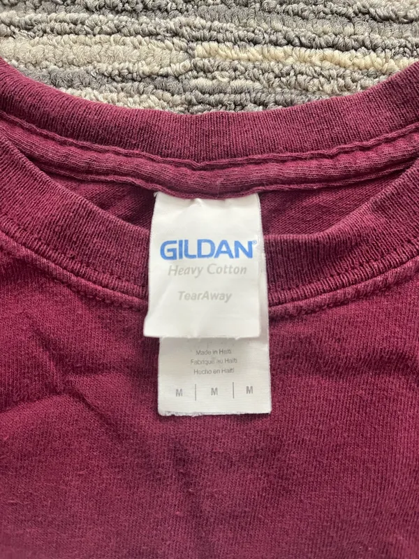 Harvard Maroon T-Shirt Gildan Medium - Image 3