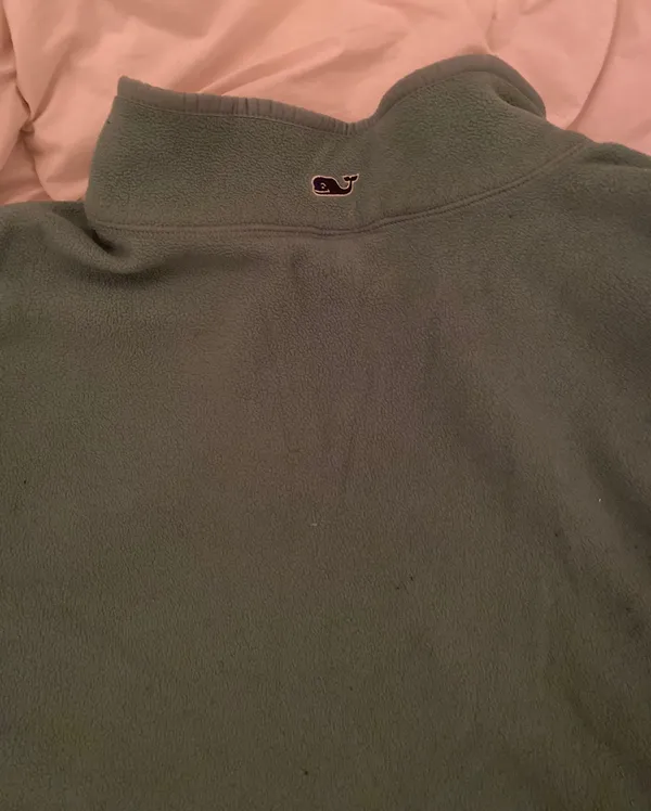 Vineyard Vines Fleece Quarter Zip - Image 3