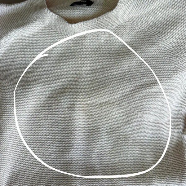 Uniqlo 3D Knit Crew Neck Sweater - Image 8