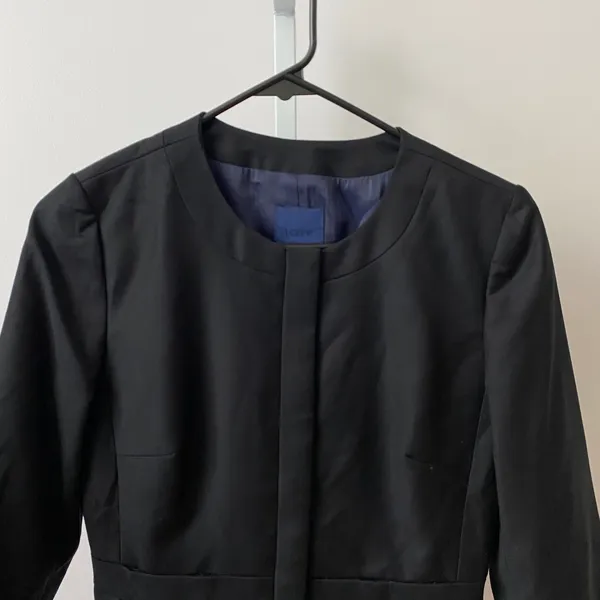 J.Crew Size 2‎ Black Wool Peplum Blazer 3/4 Sleeve Hidden Button Career Jacket - Image 2