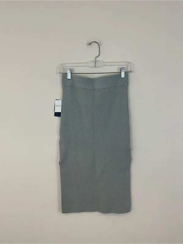 Abercrombie and Fitch Light Blue Gray Knit Midi Skirt Size Small NWT - Image 6