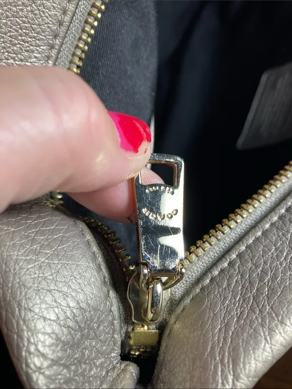 Coach Isabelle 2 way carry Pebbled Leather Shoulder or crossbody or tote - Image 9