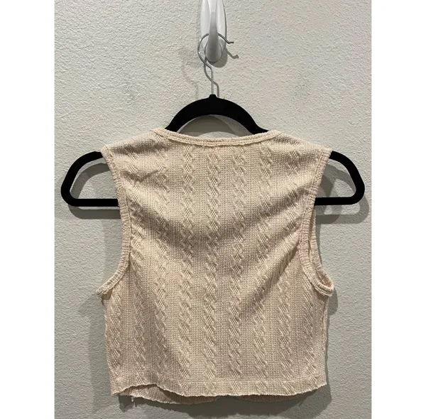 Urban Outfitters Cinzia Textured Buttons Down Sleeveless Beige Top - Image 4