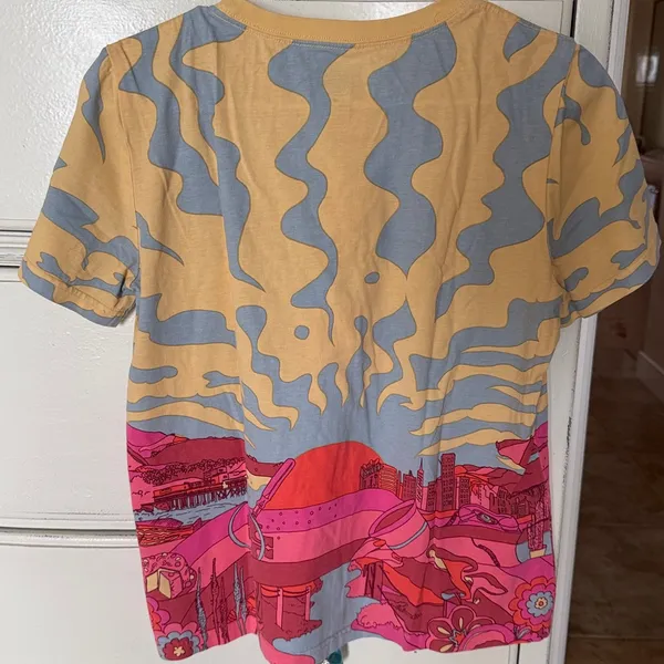 Tory Burch Graphic T Shirt limited edition size M Rachael Tarravechia GUC - Image 4