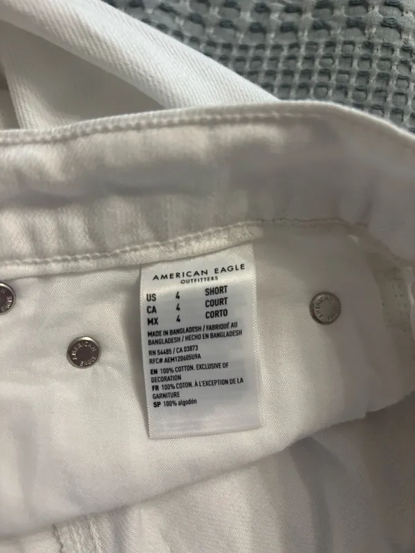 White High Rise Baggy Jeans Size 4 Short Raw Hem - Image 3