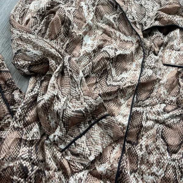 Nwot Missguided Satin Snake Print Pajama Us4 - Image 6
