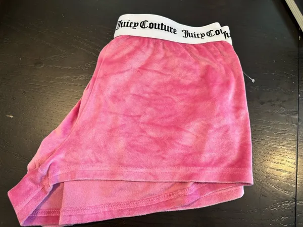 Juicy Couture Pink Velour Lounge Shorts with Rhinestone Script - Image 3