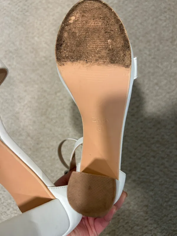 White Sandal Heels size 8 - Image 10