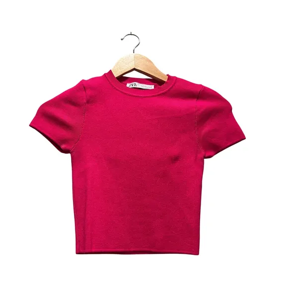 Zara Basic Cropped Knit Top Baby Tee Hot Pink Size‎ Small - Image 2