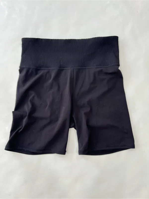 Vuori Ribbed Studio Shorts - Black Bike Shorts - Women's Medium - Image 4