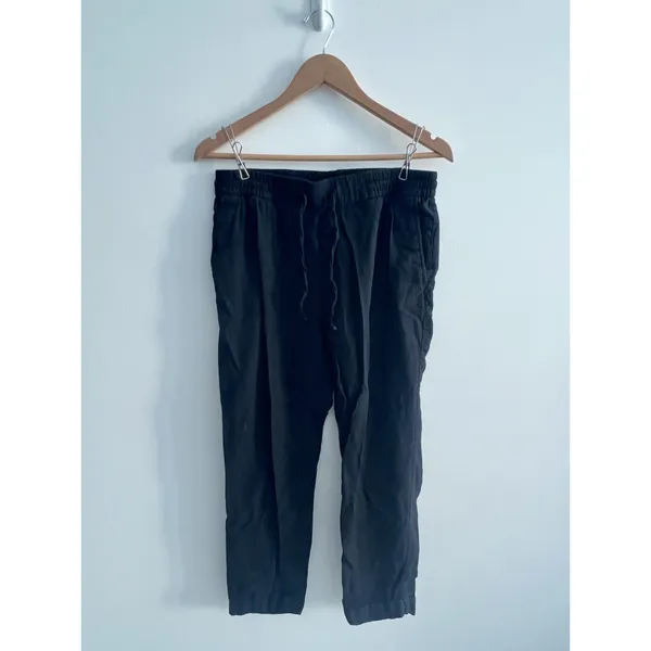 Old Navy pants size Small black linen cropped - Image 3