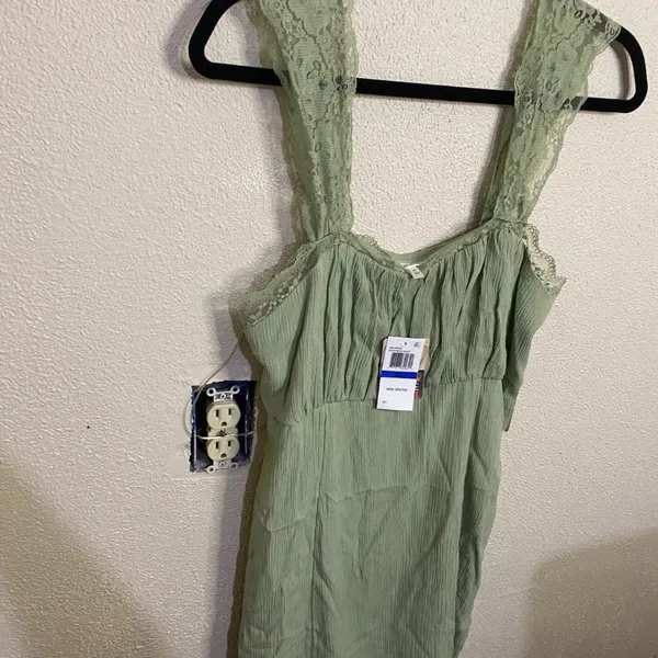 NWT Women’s Sage Green Mini Dress Lace Strap Boho Sundress - Image 4