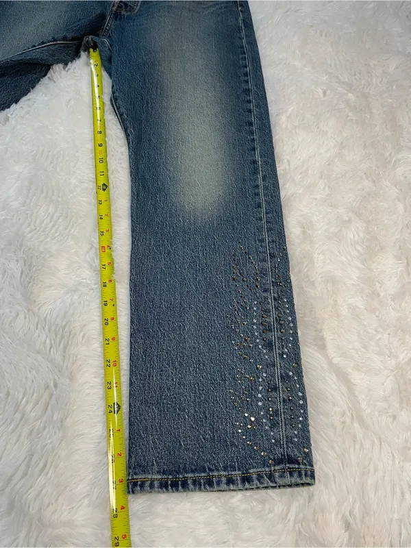 Levi's 501 Relaxed Jeans in Light Blue with Stud Accents - Image 5