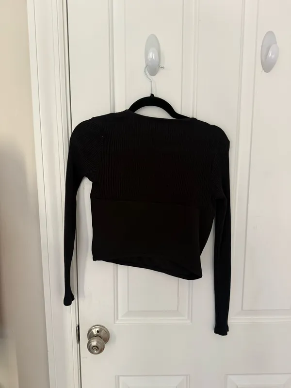 Zara black long sleeve top crop - Image 2