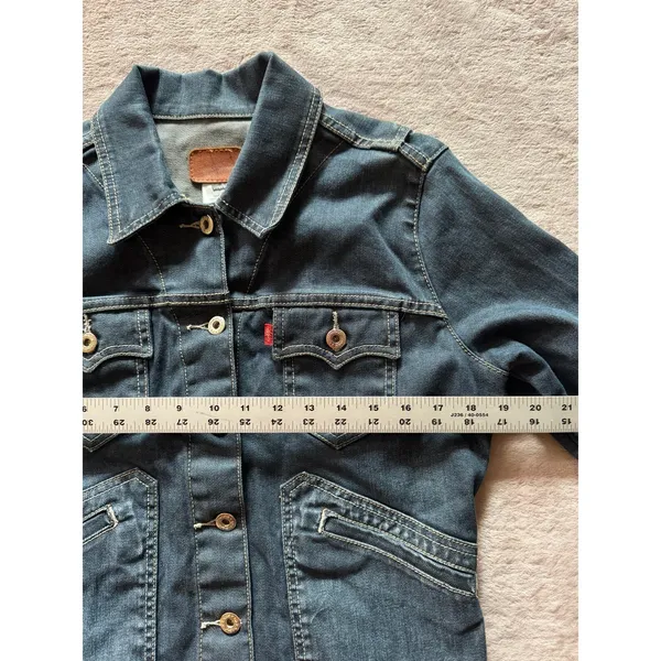 Vintage Y2K Levi's Dark Wash Denim Jacket‎ Junior Size Medium - Image 6