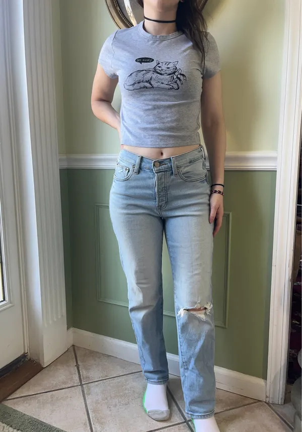 Universal Thread Mid Rise 80’s Slim ripped jeans - Image 3