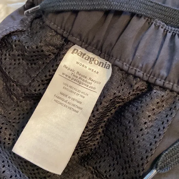 Patagonia Women’s Shorts size S excellent condition please see all photos - Image 6