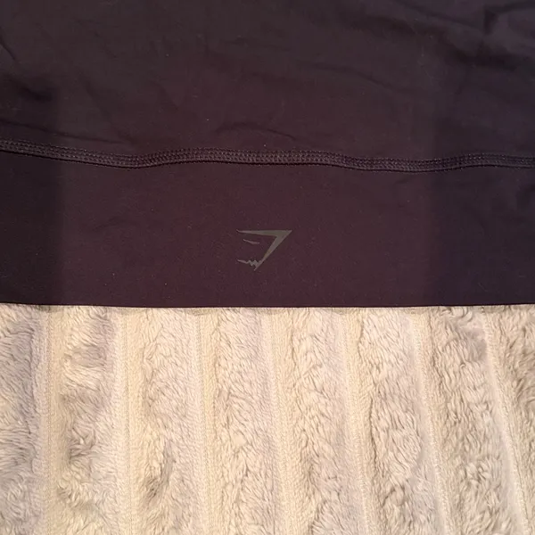 Gymshark Training V-Neck‎ Crossover Long Sleeve Crop Top Black - Size Small - Image 6