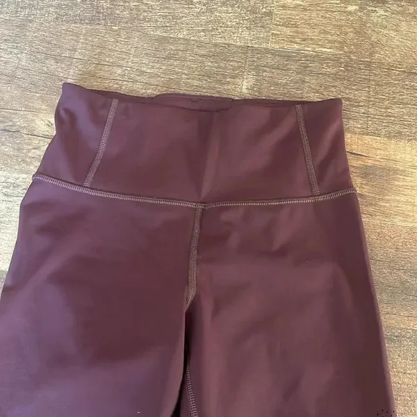 Athleta persistence laser cut 7/8 tight maroon leggings - Image 6