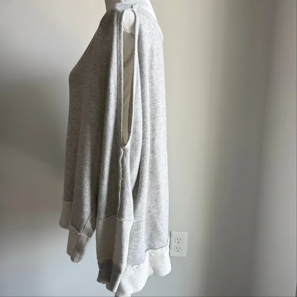 Free People Light Gray Slouchy Oversized Boho Open Shoulder Sweater Size S - Image 2