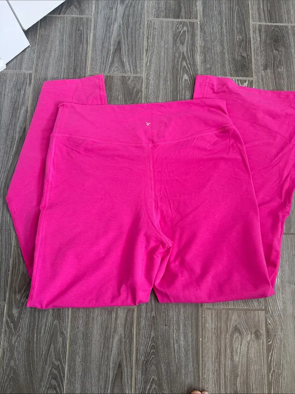 Old Navy Powerchill Hot Pink womens' high waist super flare dry Leggings 2X EUC - Image 3