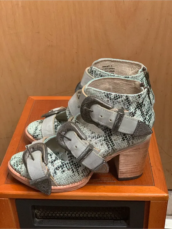 FreeBird Turquoise Snakeskin Buckle Heeled Sandals Size-8 Boho Western - Image 4