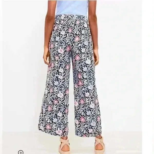 LOFT Women's Floral Wide Leg Crop‎ in Spring Bloom Pants with Pockets Size MP - Image 3