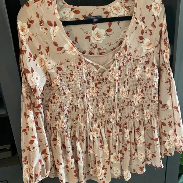 AMERICAN EAGLE Smocked Tan Floral Boho Tiered Peasant Top Size Small - Image 8
