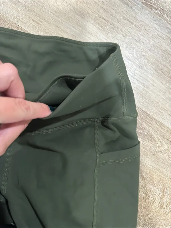 High-Waist Olive Green Active Leggings with Side Pockets - Image 2