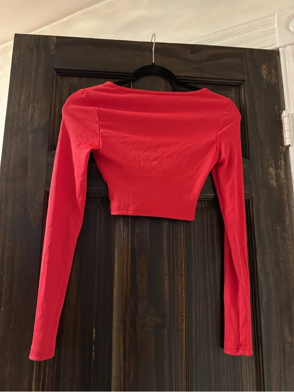 SheIn Coral Long-Sleeve Crop Top - Women - Image 3