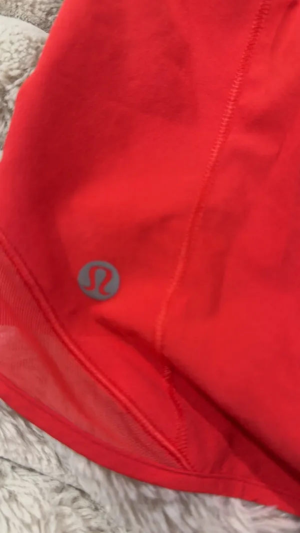 Lululemon Oxford Red Hotty Hot High-Rise Lined Short 2.5" - Image 4