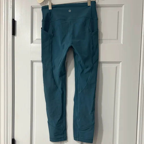 Lululemon Teal High-Waisted Leggings size 6 - Image 4