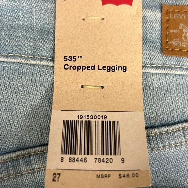 Levi's 535 Ultra Low Rise Legging Crop NWT Size 27 Light Wash Color Variation - Image 9