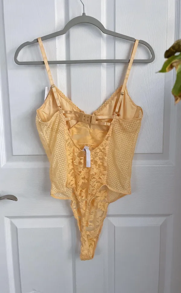 Urban Outfitters Lace Yellow Bodysuit - Image 3