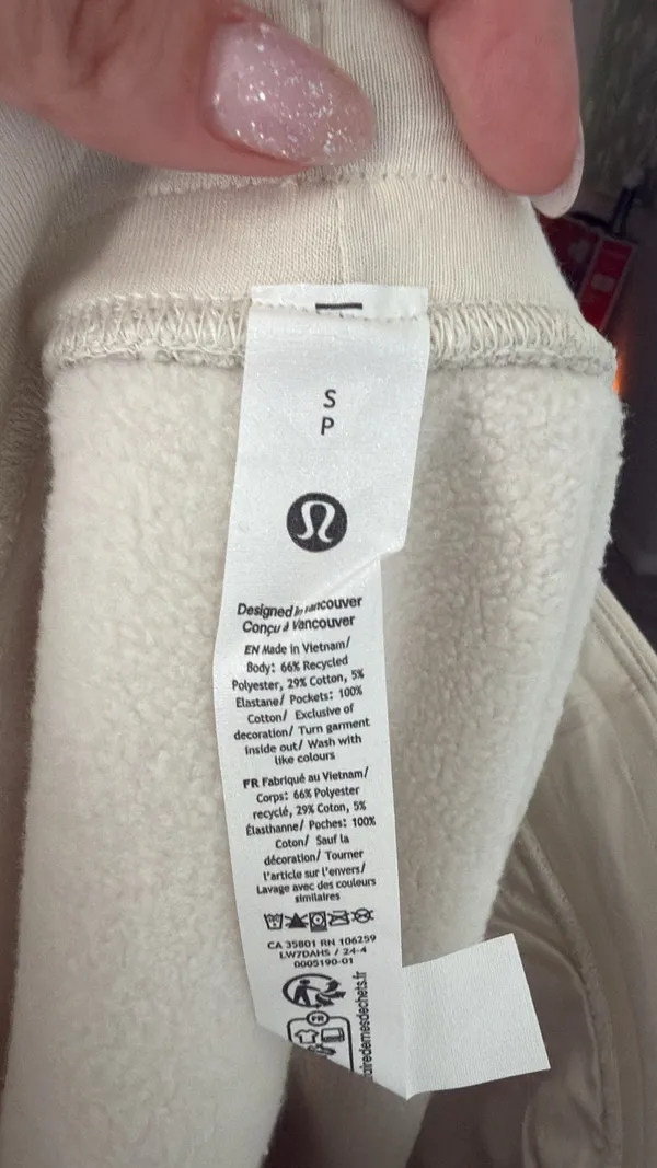 Lululemon Women’s Small Heavyweight Fleece 5” Sweatshorts - Image 8