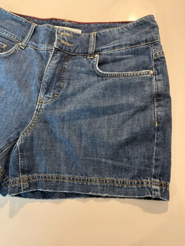 Tommy Hilfiger Classic Indigo Denim Jean Shorts Preppy/Y2k vibes Size‎ 8 - Image 4